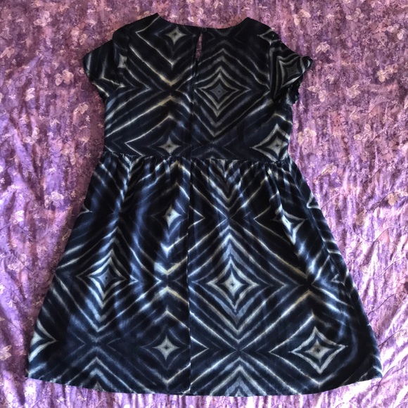 Old Navy dress - Picture 3 of 4